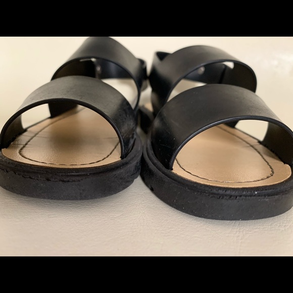 Redvolution sandals - only used once - Picture 2 of 4